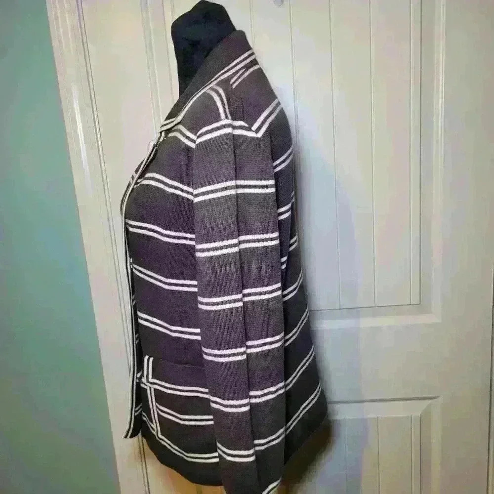 Liz Claiborne jacket size medium 100% cotton - Picture 2 of 6